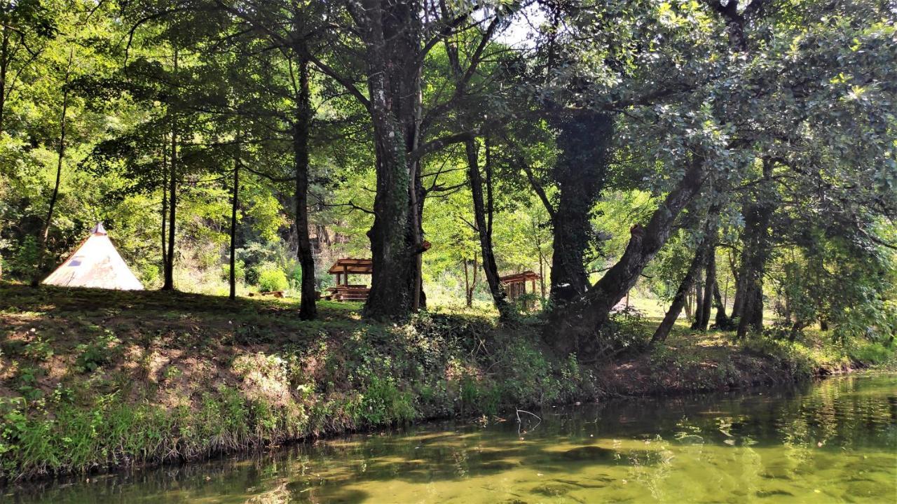 Robinson Camp Kupa - Juratovicki Brig Hotel Netretic Buitenkant foto