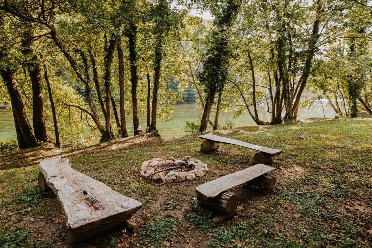 Robinson Camp Kupa - Juratovicki Brig Hotel Netretic Buitenkant foto