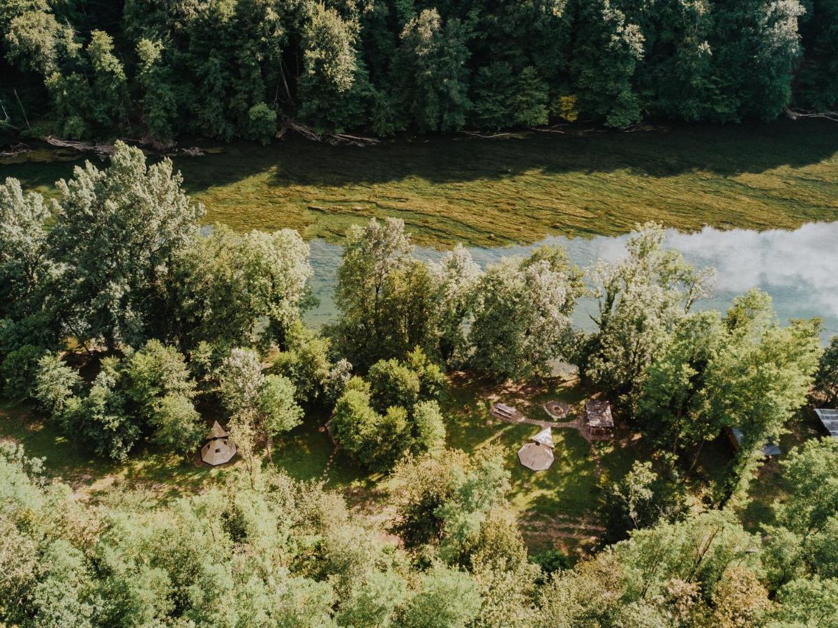 Robinson Camp Kupa - Juratovicki Brig Hotel Netretic Buitenkant foto